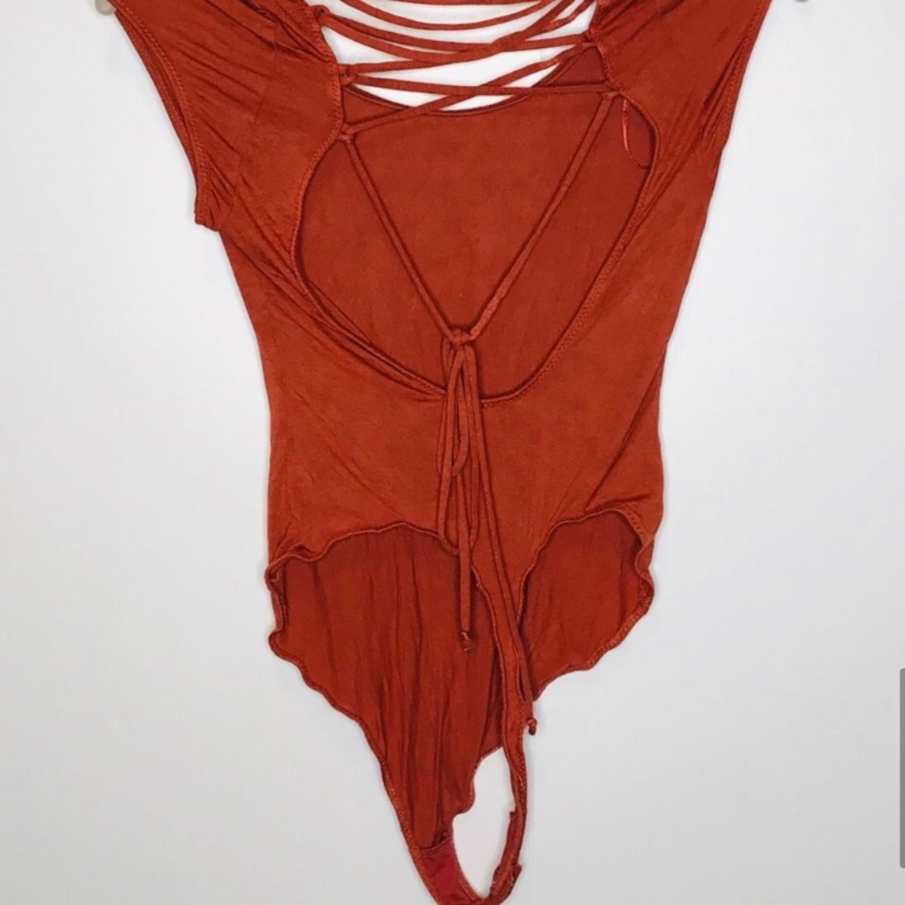 Free People INTIMATELY All About The Back Bodysuit - Picture 6 of 10